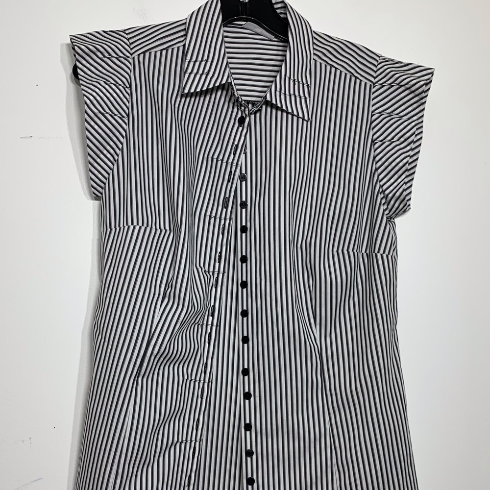 NWT Black/White‎ Stripe Ruffled Cap Sleeve Blouse